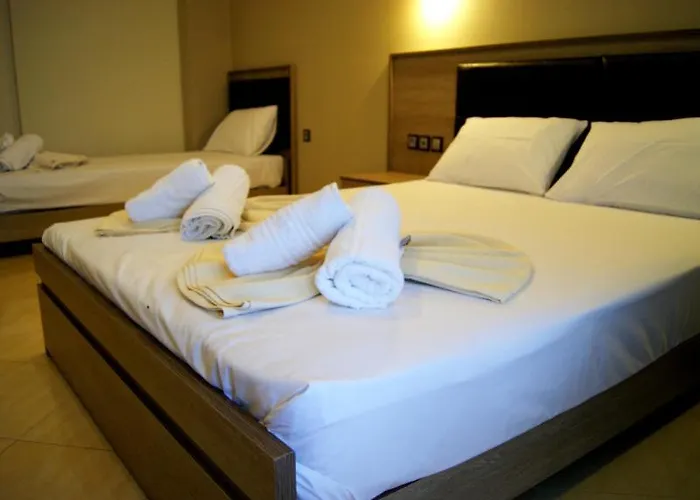 Zafira Retreat *