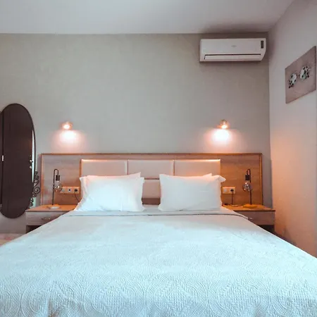 Zafira Retreat