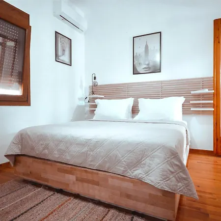 Zafira Retreat *
